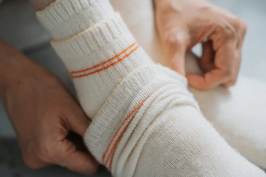 tsunugu by wanowa 冷えとり靴下　重ねばき