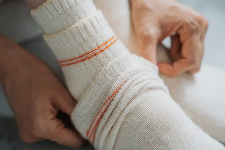 tsunugu by wanowa 冷えとり靴下　重ねばき