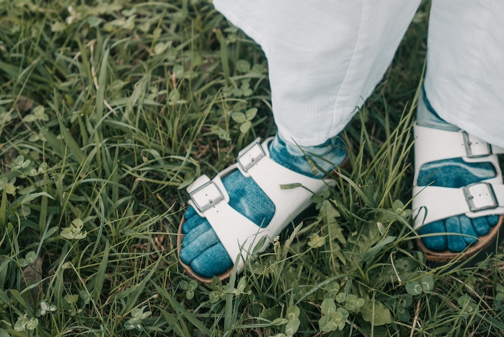 tsunugu by wanowa 冷えとり靴下　草木染め　藍染