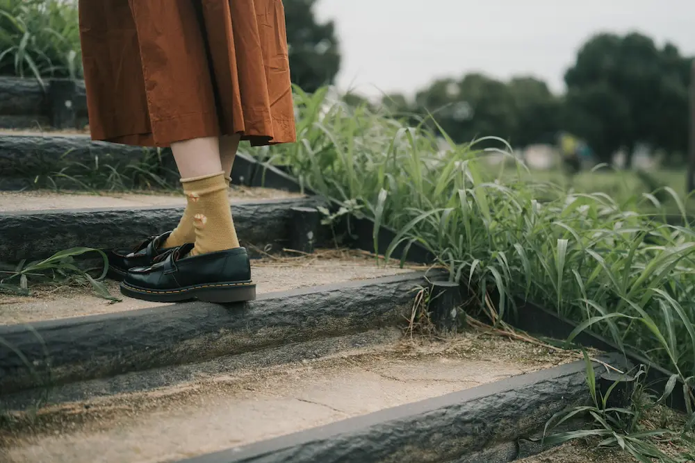 tsunugu by wanowa　冷えとり靴下　草木染め　よもぎ　コーディネート