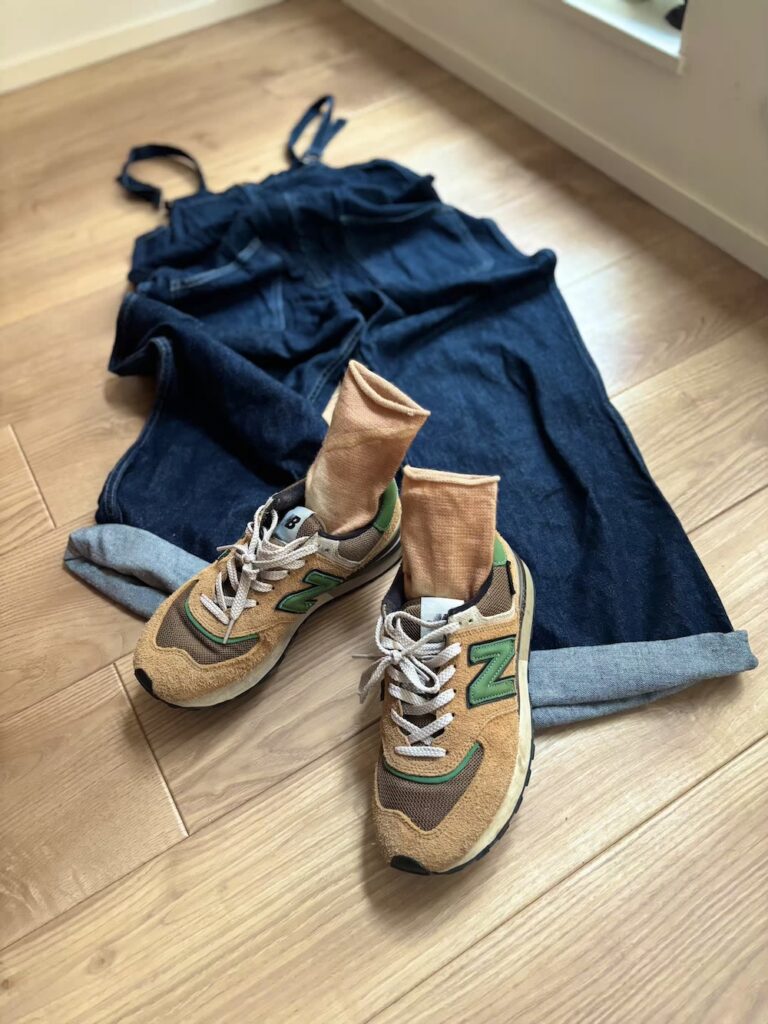 冷えとり靴下　草木染め桜　tsunugu